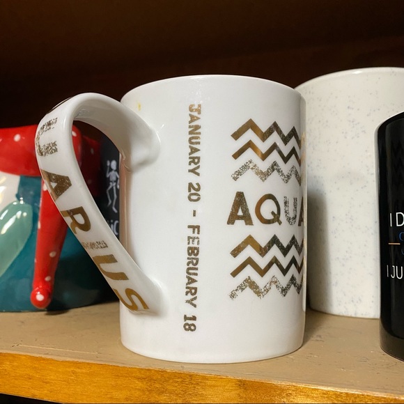 White Gold Foil Aquarius Mug - Picture 3 of 4